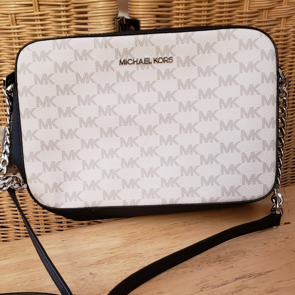 Michael Kors crossbody bag